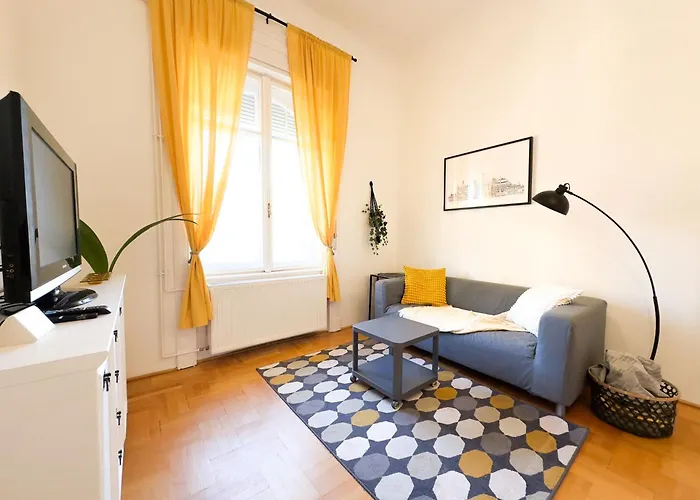 Apartamento Kiraly Levente - Downtown Location With Ac *