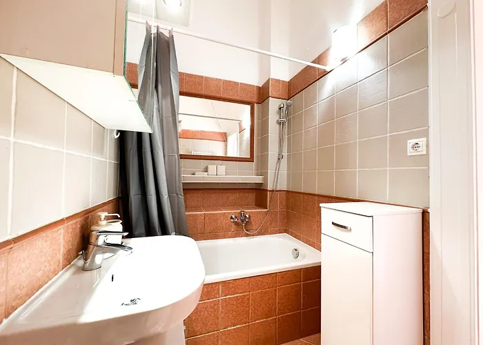 Apartamento Kiraly Levente - Downtown Location With Ac *