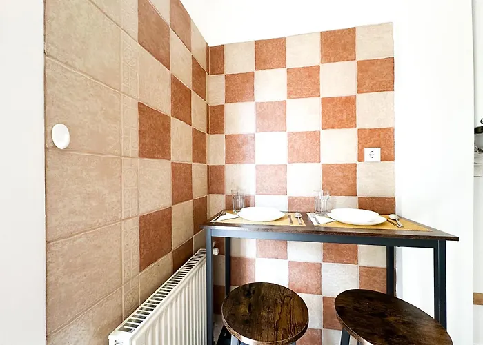 Daire Kiraly Levente - Downtown Location With Ac Budapeşte