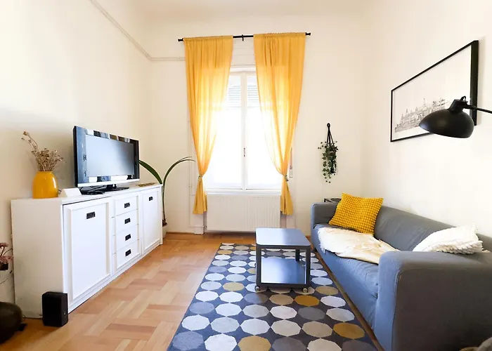 Daire Kiraly Levente - Downtown Location With Ac Budapeşte